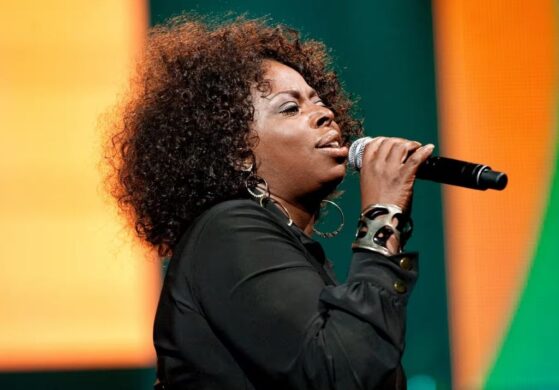 Angie Stone performing live, leaving behind a powerful musical legacy in neo-soul.